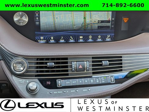 Used 2018 Lexus LS 500 w/ Luxury Package RWD image 19