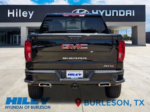 Used 2025 GMC Sierra 1500 AT4 w/ AT4 Premium Package AWD/4WD image 6