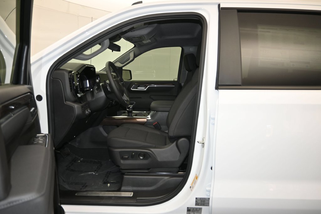 New 2026 Chevrolet Silverado 1500 RST w/ Safety Package AWD/4WD image 21