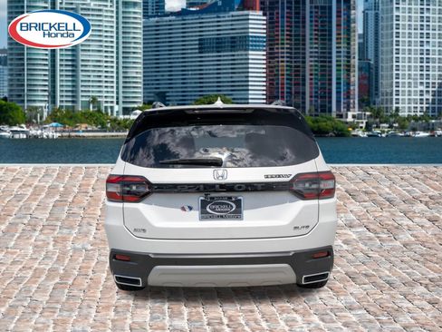 Certified 2023 Honda Pilot Elite image 6