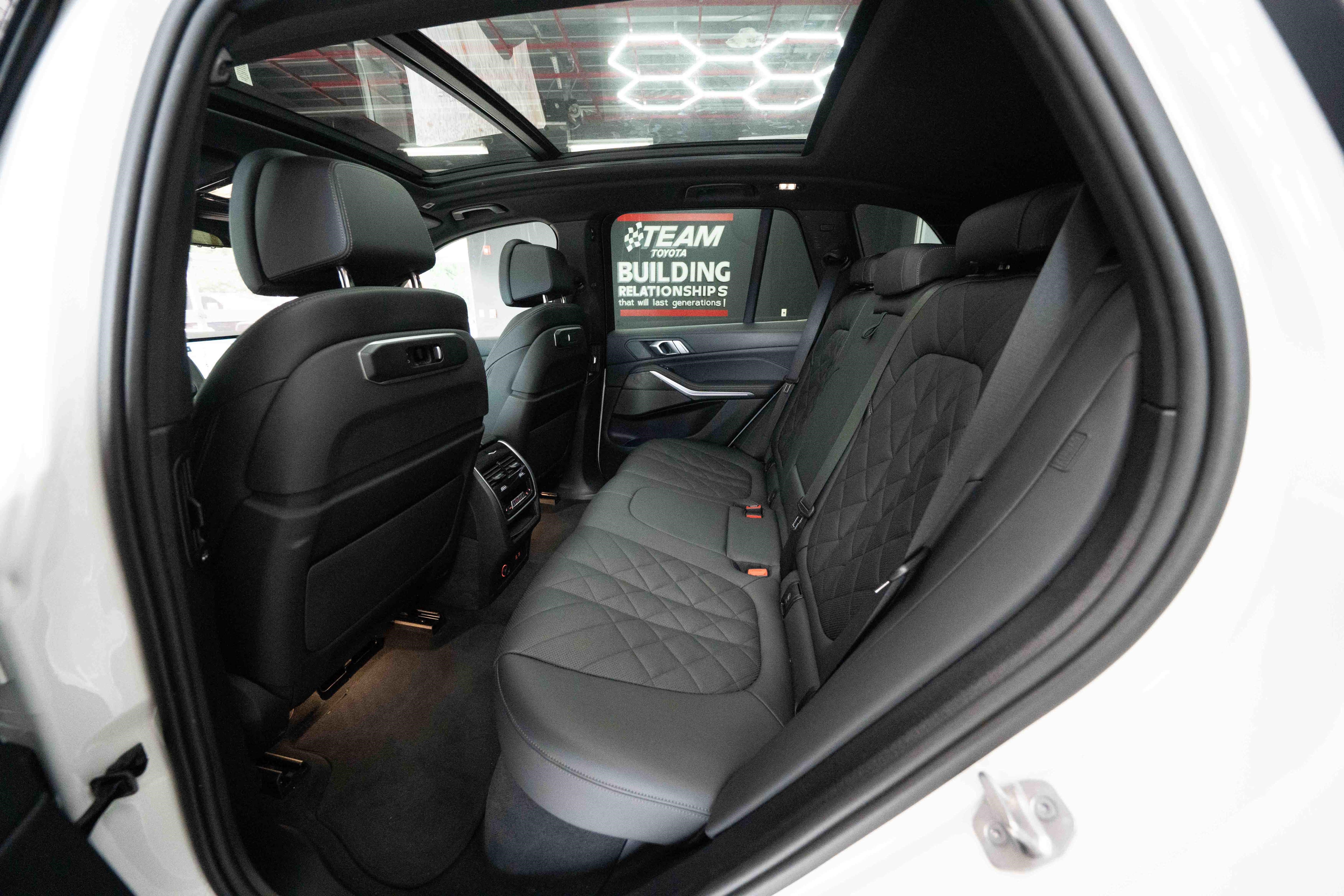 Used 2024 BMW X5 xDrive40i AWD/4WD image 23