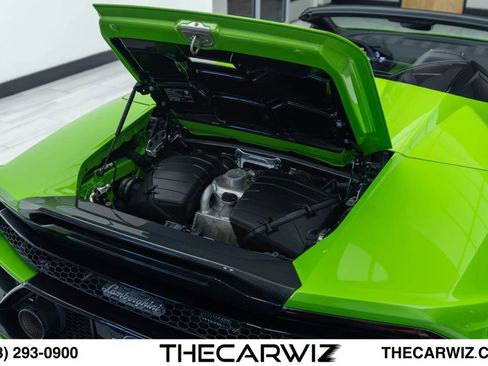 Used 2021 Lamborghini Huracan EVO RWD image 78