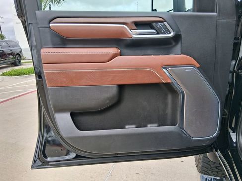 Used 2025 GMC Sierra 2500 Denali Ultimate AWD/4WD image 19