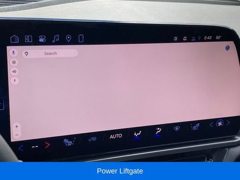 Certified 2024 Chevrolet Equinox EV RS FWD image 11
