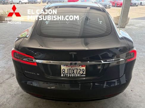 Used 2016 Tesla Model S 70 RWD image 4