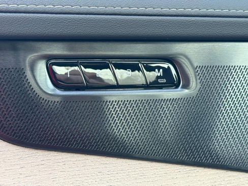 New 2026 Volvo XC90 T8 Ultra w/ Protection Package Premier image 10