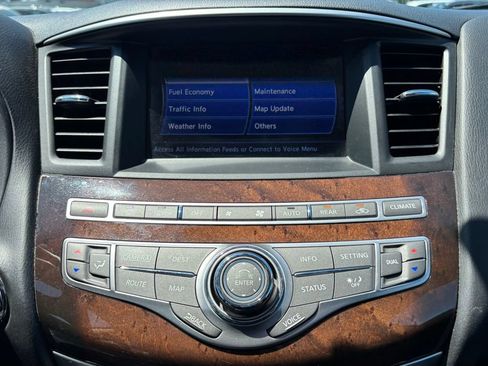 Used 2013 INFINITI JX35 AWD w/ Premium Pkg image 8