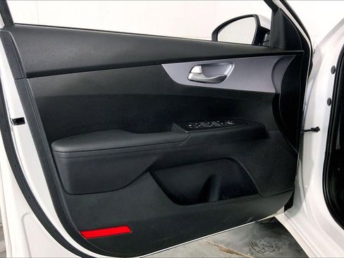 Certified 2024 Kia Forte LXS image 24