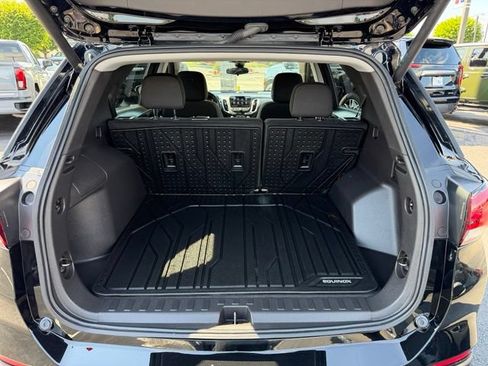 Used 2024 Chevrolet Equinox LT FWD image 7