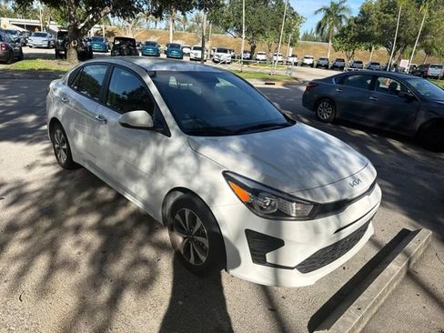 Used 2023 Kia Rio S w/ Technology Package FWD image 3