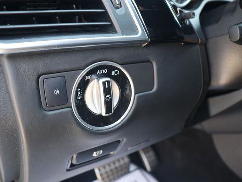 Used 2015 Mercedes-Benz GL 63 AMG 4MATIC image 31