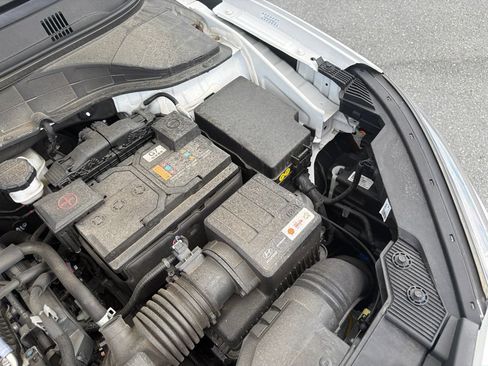 Used 2023 Hyundai Kona SEL AWD/4WD image 37