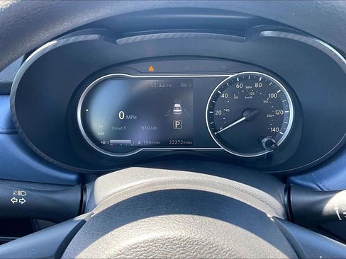Used 2025 Nissan Versa SV FWD image 21