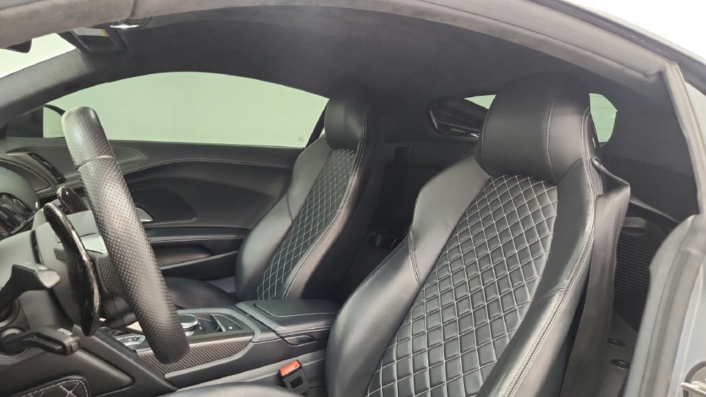 Used 2017 Audi R8 V10 plus AWD/4WD image 24