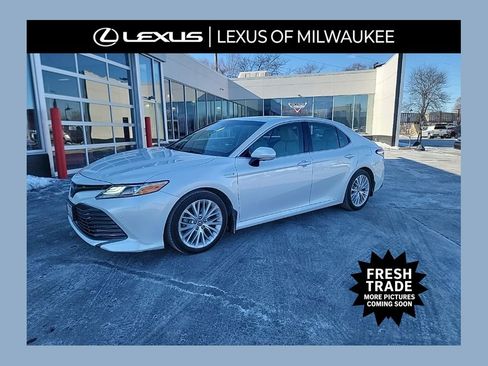 Used 2018 Toyota Camry XLE w/ Audio Package image 1
