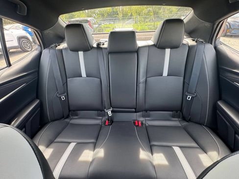 Used 2025 Toyota Camry SE FWD image 39