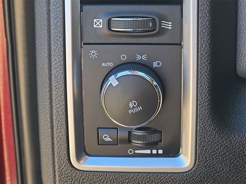 Used 2017 RAM 1500 Big Horn image 18