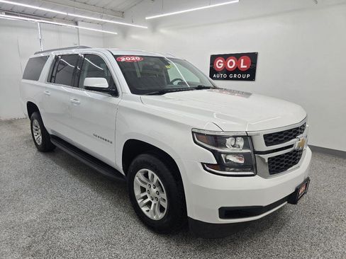 Used 2020 Chevrolet Suburban LS RWD image 1