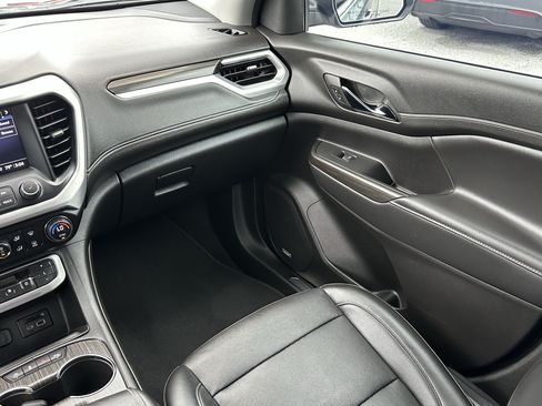Certified 2023 GMC Acadia SLT AWD/4WD image 15