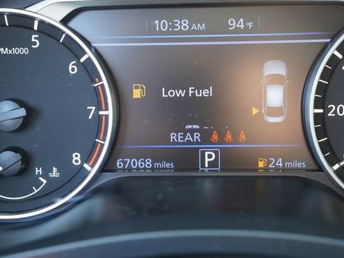 Used 2024 Nissan Altima 2.5 SV FWD image 6