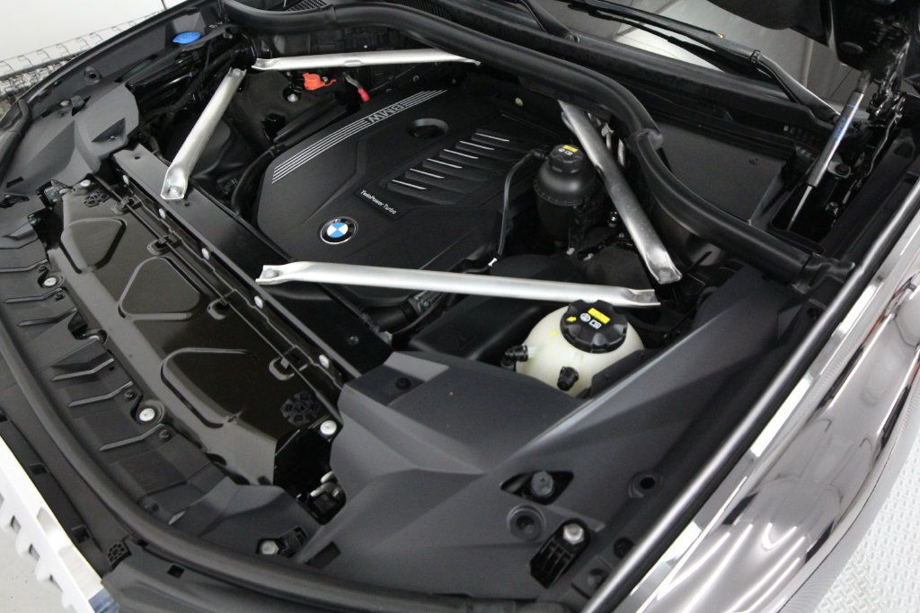 Used 2020 BMW X7 xDrive40i w/ Cold Weather Package AWD/4WD image 68
