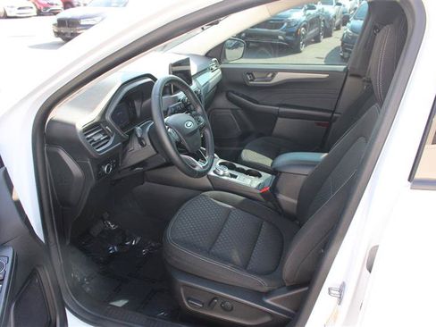 Used 2023 Ford Escape Active w/ Cold Weather Package FWD image 9