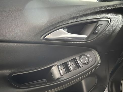 Used 2021 Buick Encore GX Preferred w/ Sport Touring Package image 28