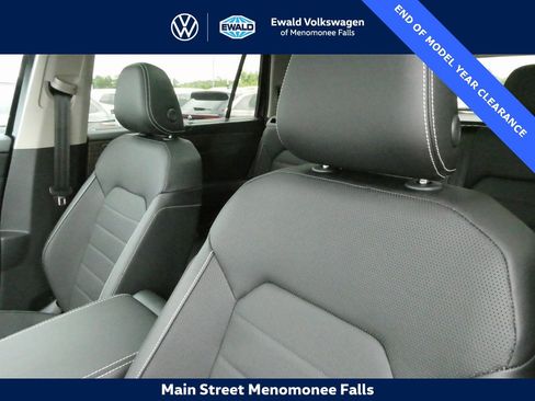 Certified 2025 Volkswagen Atlas SEL image 39