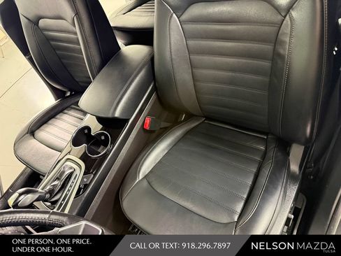 Used 2017 Ford Edge SEL w/ Equipment Group 201A FWD image 22