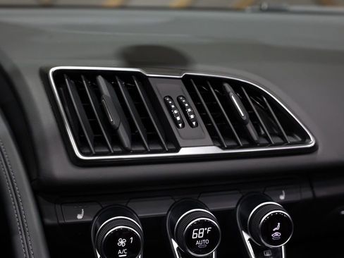 Used 2023 Audi R8 V10 performance w/ Carbon Exterior Package image 29