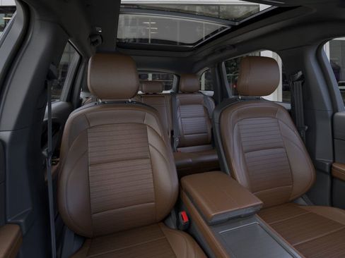 New 2026 Lincoln Nautilus Reserve w/ Jet Appearance Package image 10