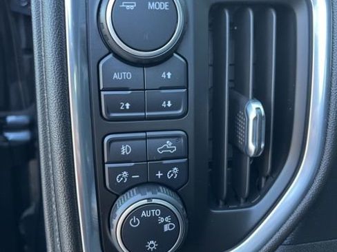 Used 2021 Chevrolet Silverado 1500 LT Trail Boss image 13