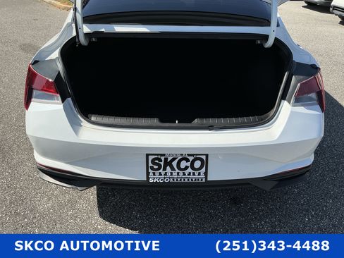 Used 2021 Hyundai Elantra SEL w/ Convenience Package image 21