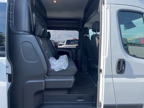 Used 2025 RAM ProMaster 1500 w/ Crew Van Package image 10