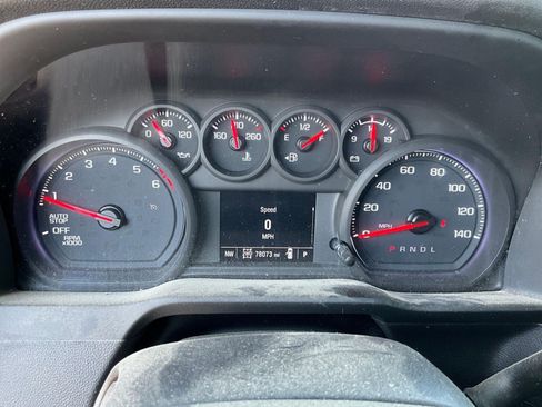 Used 2023 Chevrolet Silverado 1500 Custom AWD/4WD image 12