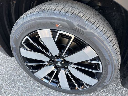 New 2026 Mitsubishi Outlander SE FWD image 9