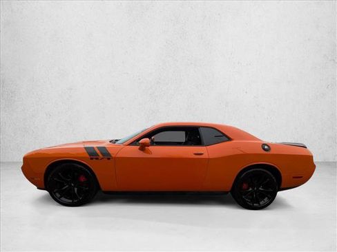 Used 2012 Dodge Challenger R/T image 9