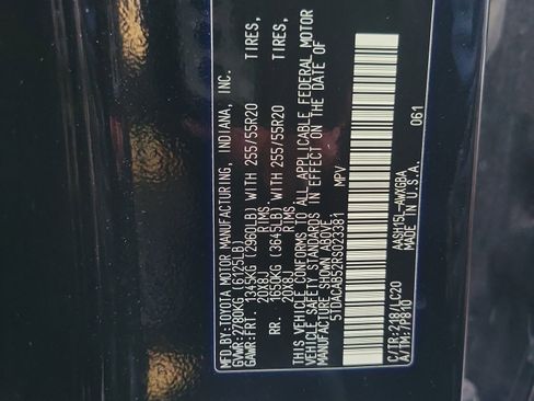 Used 2024 Toyota Grand Highlander Limited AWD/4WD image 30