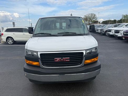 Used 2022 GMC Savana 2500 w/ Driver Convenience Package image 7