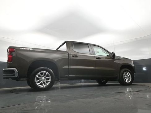 Used 2023 Chevrolet Silverado 1500 LT AWD/4WD image 31