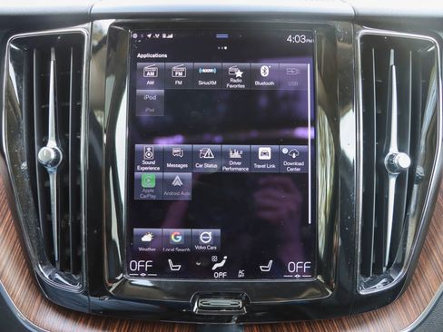 Used 2021 Volvo XC60 T6 Momentum w/ Premium Package AWD/4WD image 39