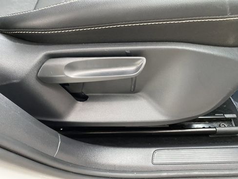 Used 2022 Volkswagen Taos SE w/ Panoramic Sunroof Package image 22