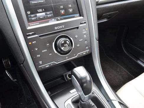 Used 2015 Ford Fusion Titanium image 13