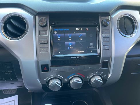 Used 2016 Toyota Tundra SR5 image 27