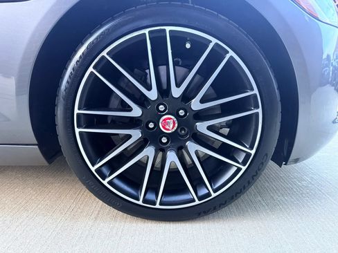 Used 2016 Jaguar XF Prestige AWD/4WD image 26