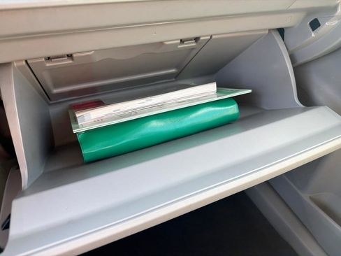 Used 2016 Toyota Prius V Five image 19