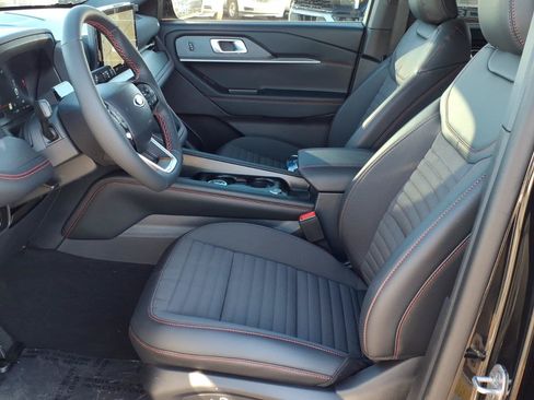 New 2026 Ford Explorer ST-Line w/ ST-Line Street Pack RWD image 6