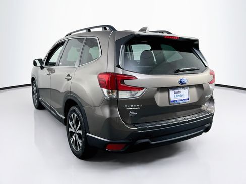 Used 2023 Subaru Forester Limited AWD/4WD image 7