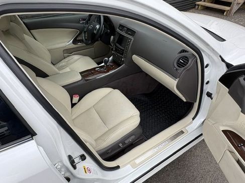 Used 2011 Lexus IS 250 AWD w/ Luxury Plus Value Edition image 17