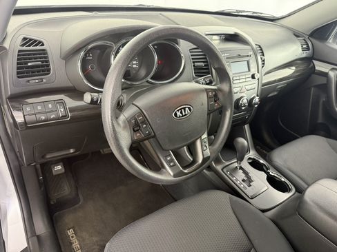 Used 2012 Kia Sorento LX w/ Convenience Pkg FWD image 15